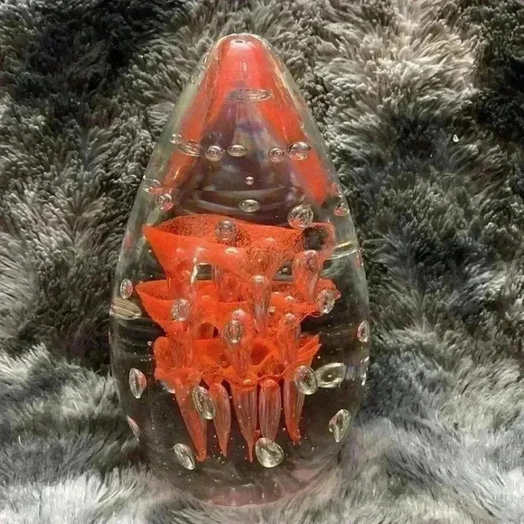 Large Teardrop or Egg form Art Glass  , orange colored and controlled helix - Picture 3 of 16